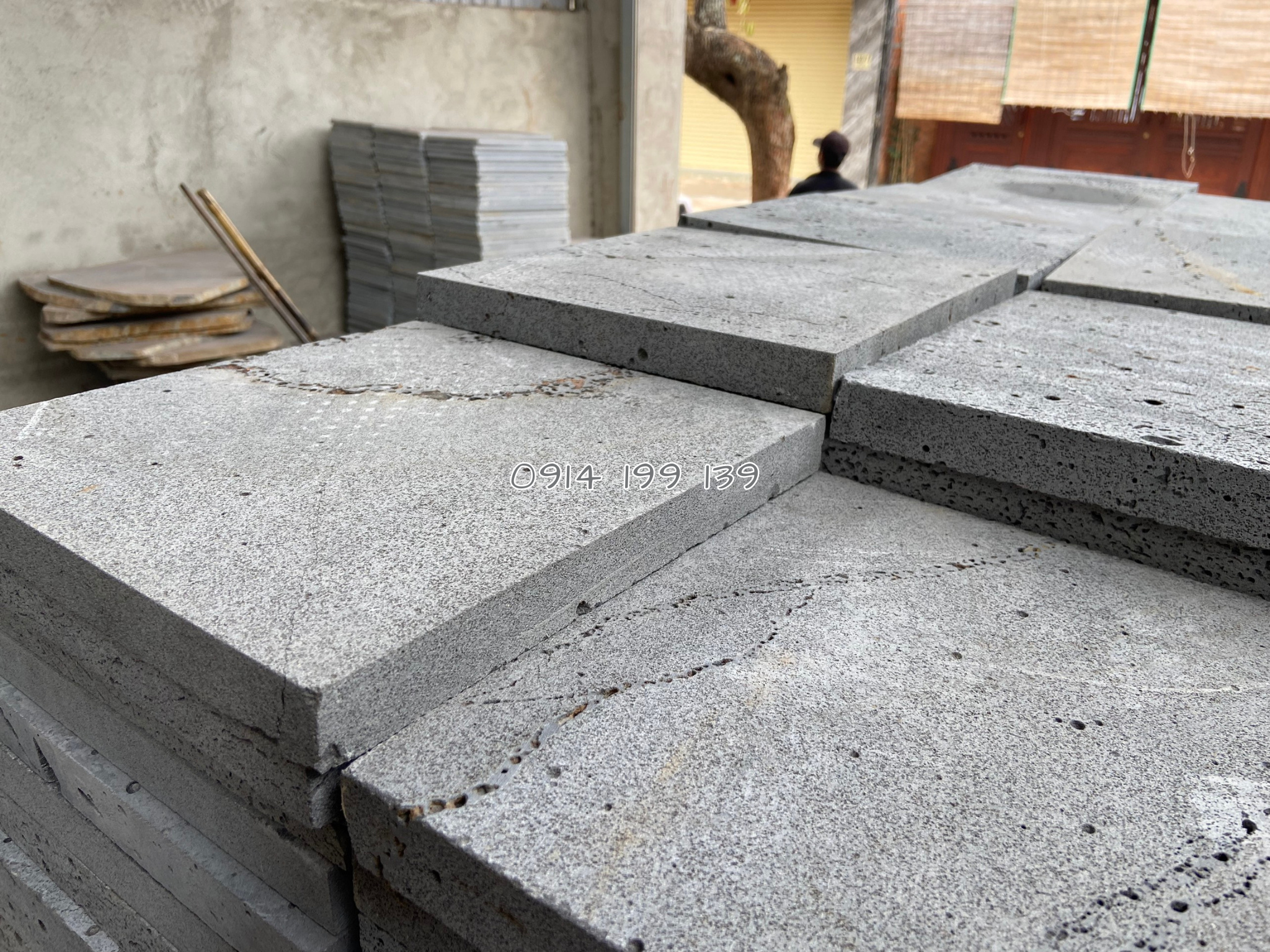 ĐÁ BAZAN XÁM KIẾN 200*200, 300*300